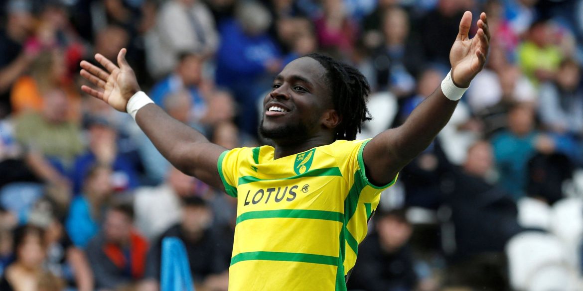 Better than Manhoef: Leeds eyeing up move for "electric" Rowe alternative